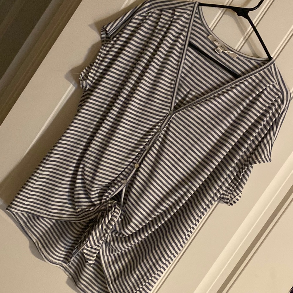 Max studio knotted shirt